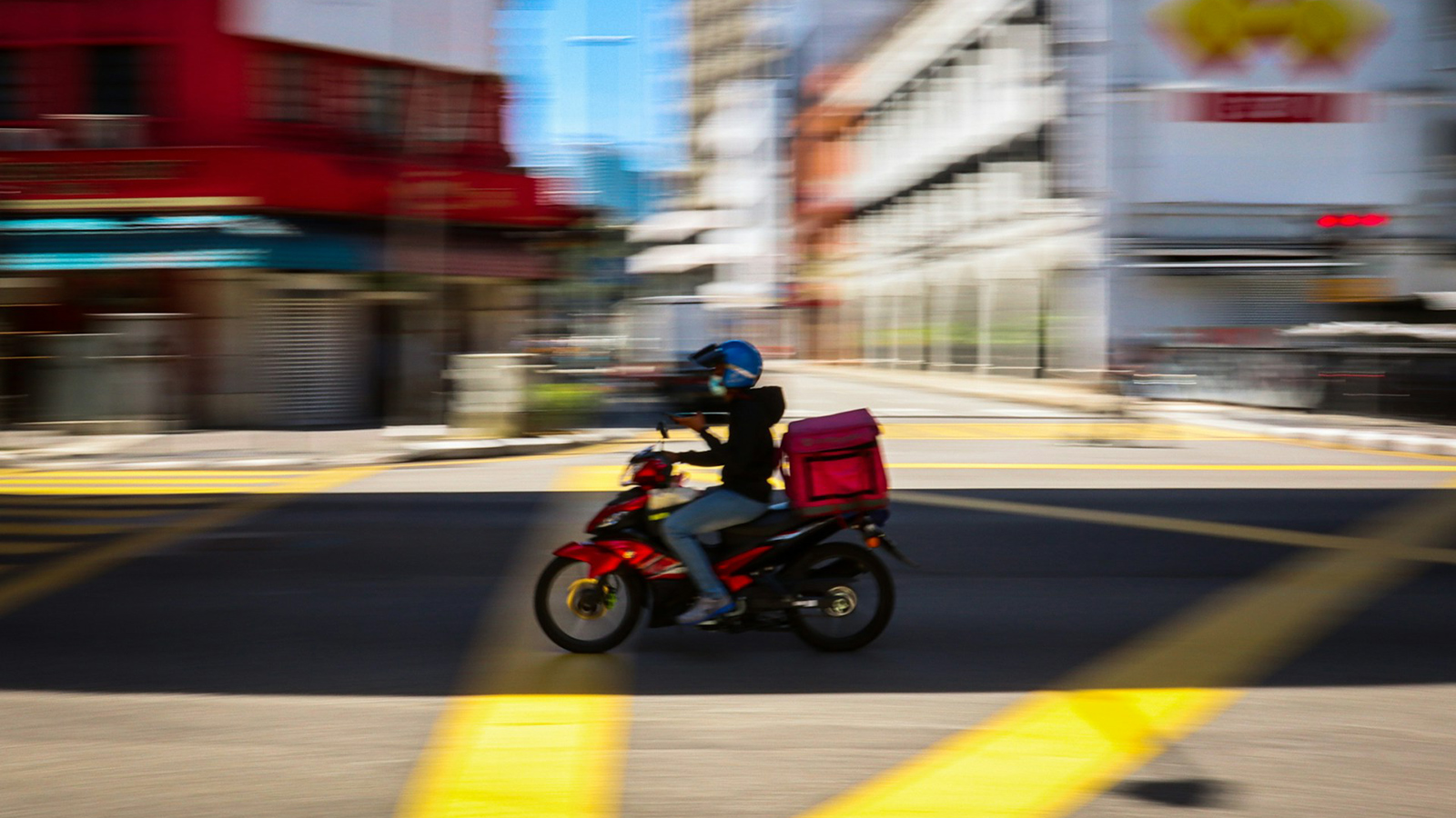 Valor mínimo em pedido do iFood é considerado ilegal e pode acabar no Brasil