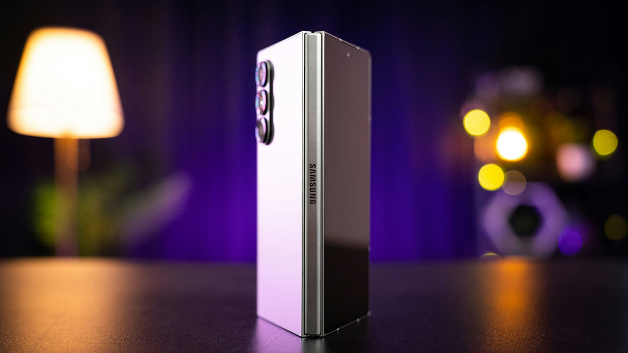 One UI 7 da Samsung reduz bateria do Galaxy S24 e do Z Fold 6, dizem usuários