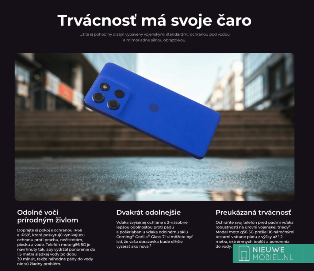 Informações do Moto G56 em uma língua do leste europeu. O aparelho aparece na imagem com a cor Panotne Dazzling Blue, um azul bem forte