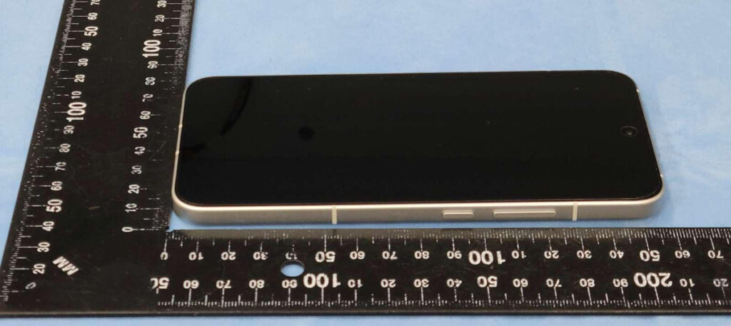 Lateral direita do Oppo Reno 14 5G na documentação da Anatel