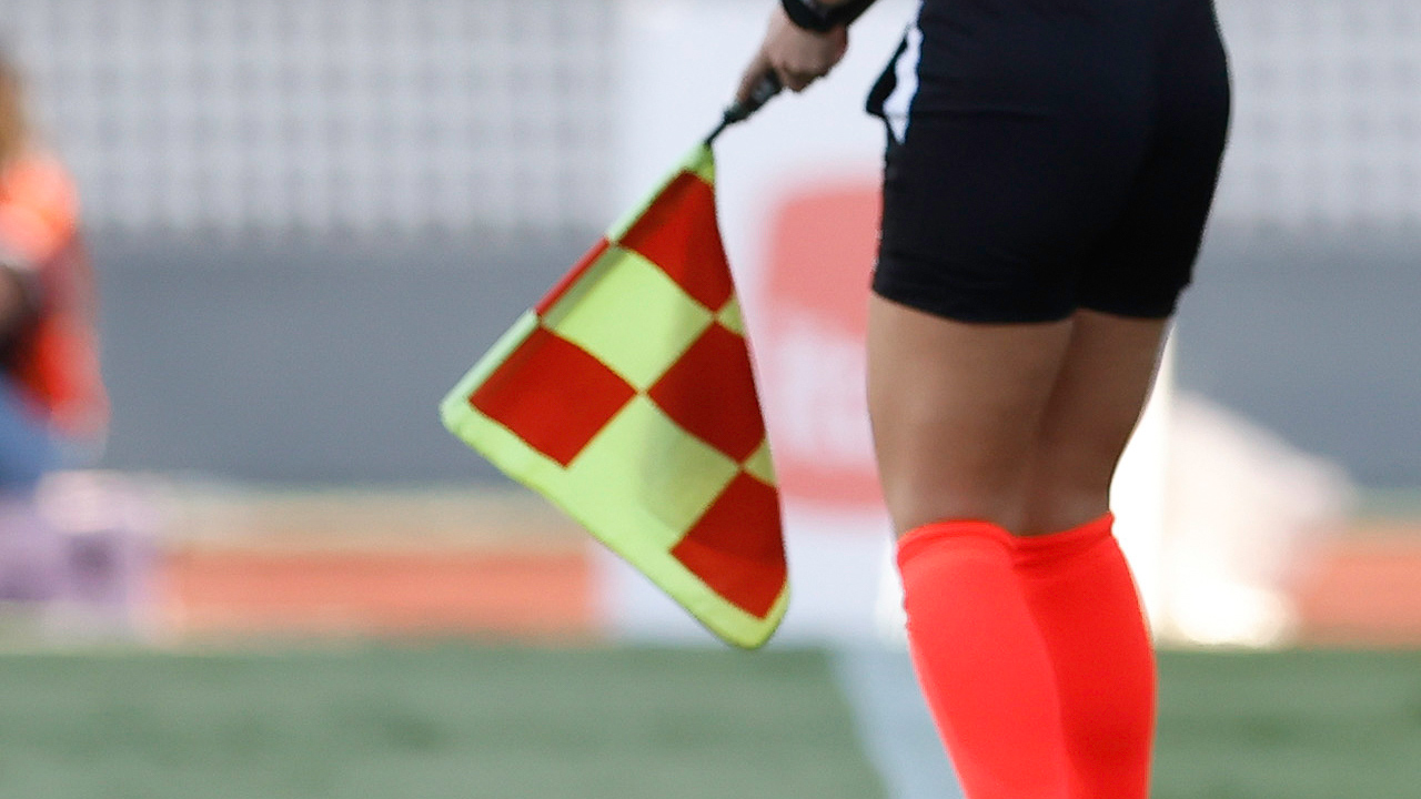 CBF estuda usar impedimento semiautomático que funciona com ajuda do iPhone