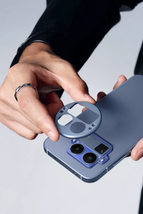 Realme GT 8 Pro azul com módulo de câmera intercambiável