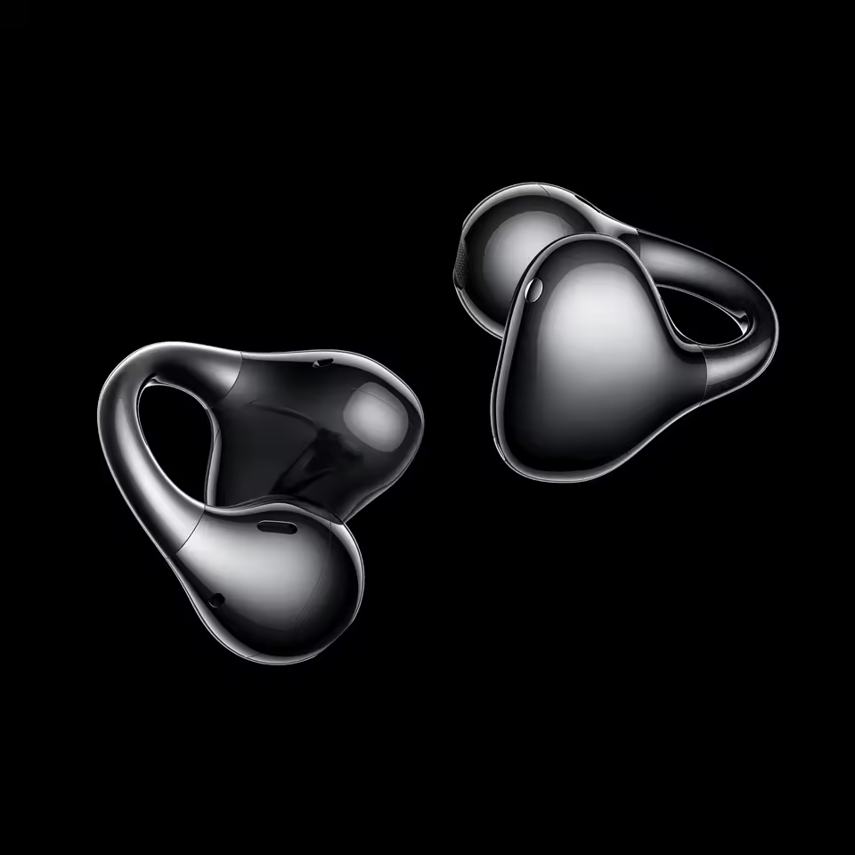 Fone de ouvido está disponível nas cores preto e dourado