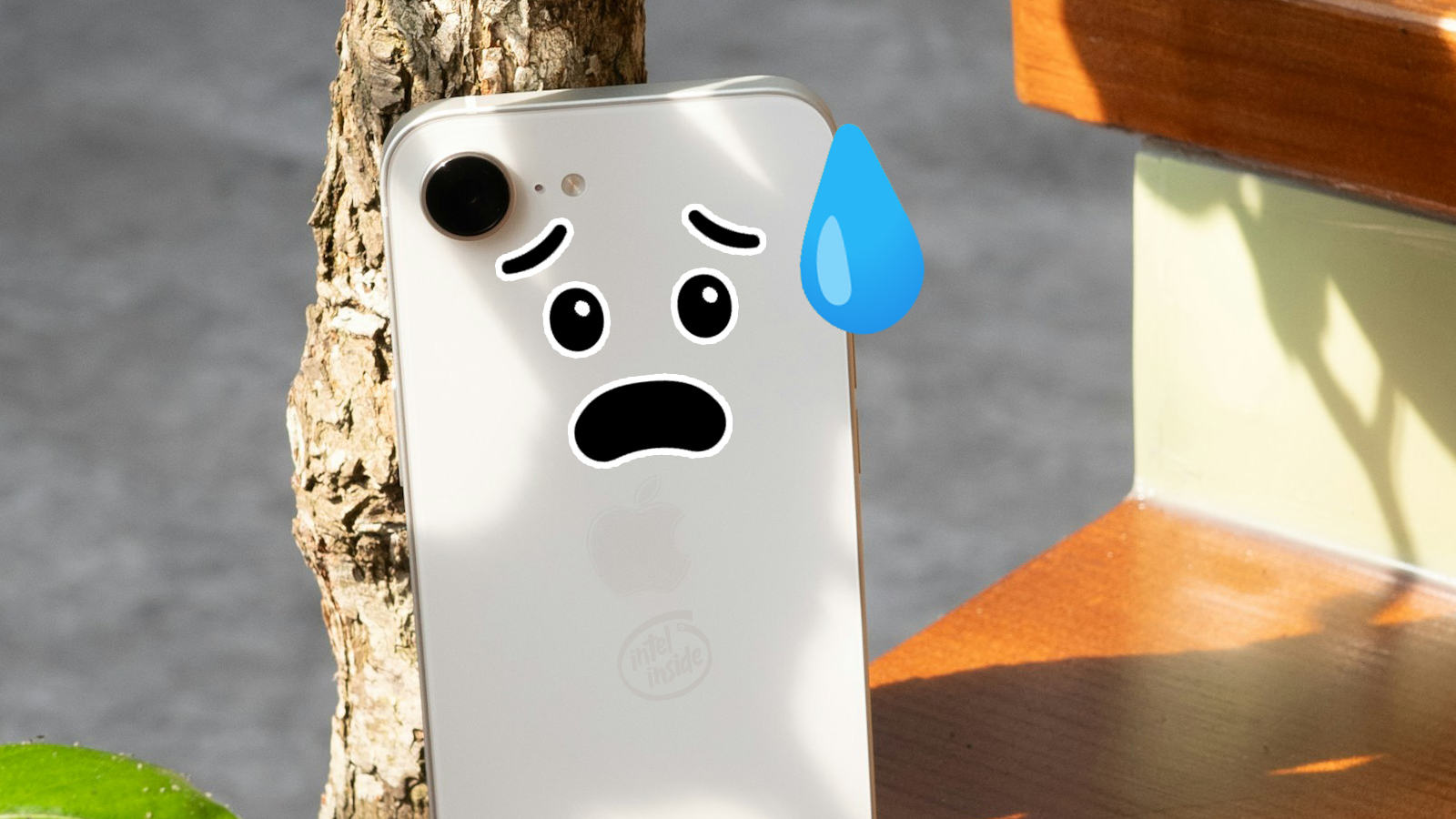 iPhone 16e com um emoji de assustado