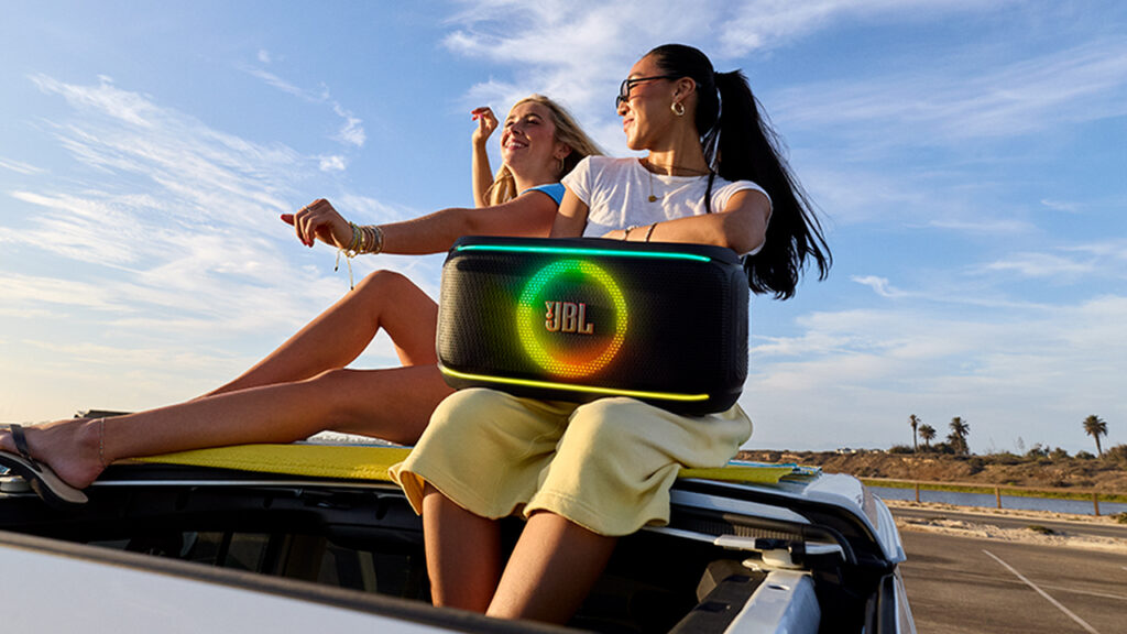 JBL PartyBox On-the-Go-2