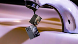 Moto G67 e G77 vazam de uma torneira